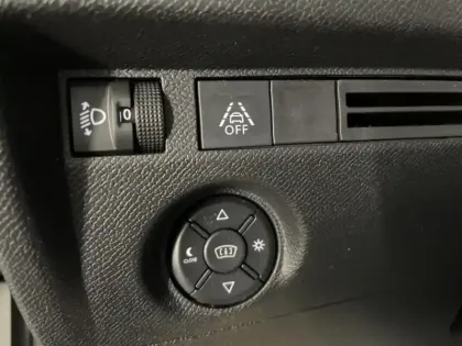 Photo 14 Citroën C4  PureTech 130ch S&S C-Series EAT8