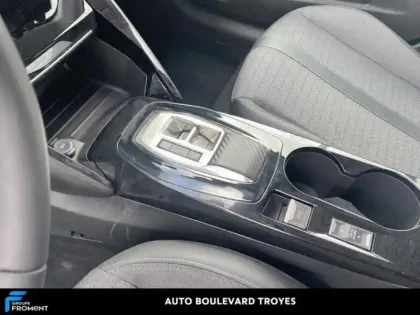 Photo 13 Peugeot 208  e- 136ch Allure Pack