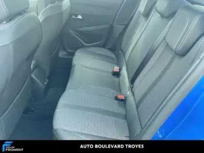 Photo 11 Peugeot 208  e- 136ch Allure Pack