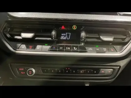 Photo 14 BMW Serie 1 Série 1 118iA 136ch M Sport DKG7