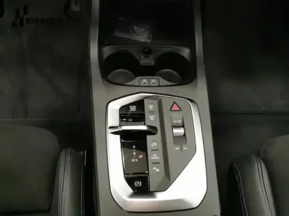 Photo 10 BMW Serie 1 Série 1 120A 170ch M Sport DKG7