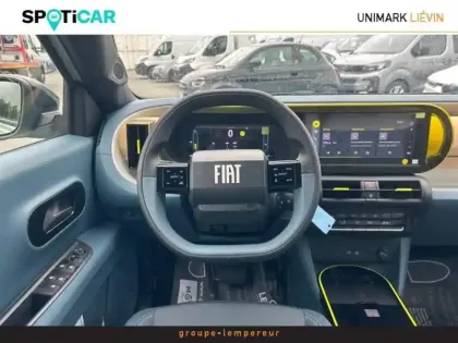 Photo 8 Fiat Grande Panda  Electrique 113ch La Prima