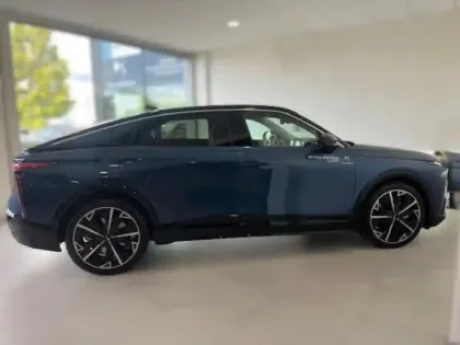 Photo 6 DS DS 8 N°8 Electrique 350ch Long Range Etoile AWD