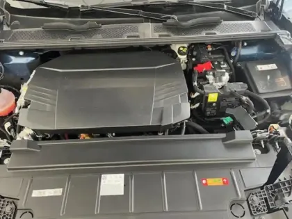 Photo 9 DS DS 8 N°8 Electrique 350ch Long Range Etoile AWD