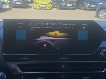 Photo 17 Citroën C4 III BlueHDi 130 S&amp;S EAT8 Shine