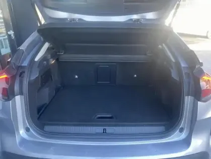 Photo 35 Citroën C4 III BlueHDi 130 S&amp;S EAT8 Shine