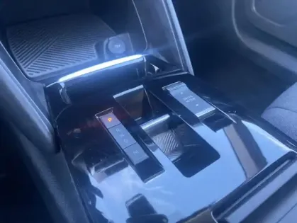 Photo 9 Citroën C4 III BlueHDi 130 S&amp;S EAT8 Shine