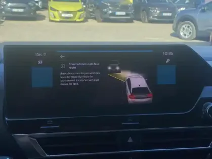 Photo 18 Citroën C4 III BlueHDi 130 S&amp;S EAT8 Shine