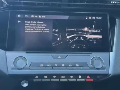 Photo 10 Peugeot 308 III BlueHDI 130 ACTIVE PACK