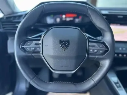 Photo 19 Peugeot 308 III BlueHDI 130 ACTIVE PACK