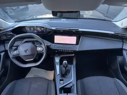 Photo 3 Peugeot 308 III BlueHDI 130 ACTIVE PACK