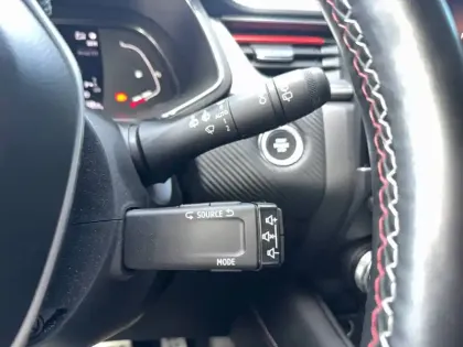 Photo 33 Renault Captur  E-Tech 145 - 21B