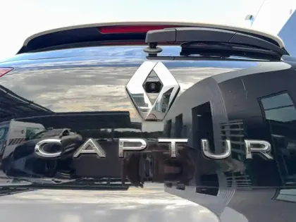 Photo 18 Renault Captur  E-Tech 145 - 21B