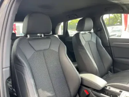 Photo 71 Audi Q3  35 TFSI 150 ch S tronic 7