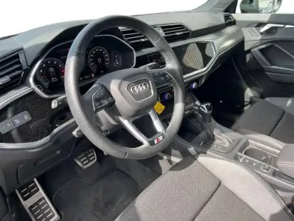 Photo 54 Audi Q3  35 TFSI 150 ch S tronic 7