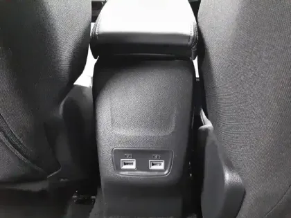 Photo 18 Peugeot 208  Electrique 50 kWh 136ch