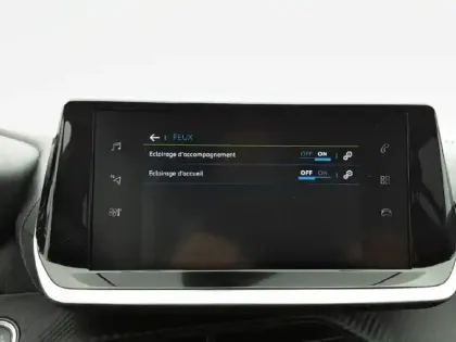 Photo 28 Peugeot 208  Electrique 50 kWh 136ch