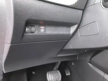 Photo 20 Peugeot 208  Electrique 50 kWh 136ch