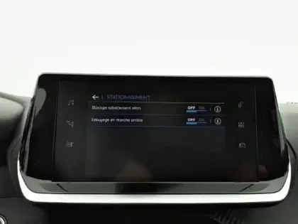 Photo 27 Peugeot 208  Electrique 50 kWh 136ch