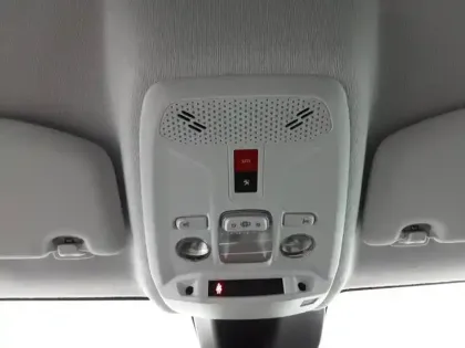 Photo 32 Peugeot 208  Electrique 50 kWh 136ch