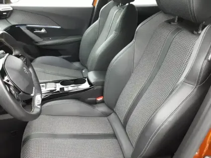 Photo 10 Peugeot 2008  Electrique 136 ch