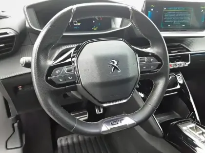 Photo 8 Peugeot 2008  Electrique 136 ch