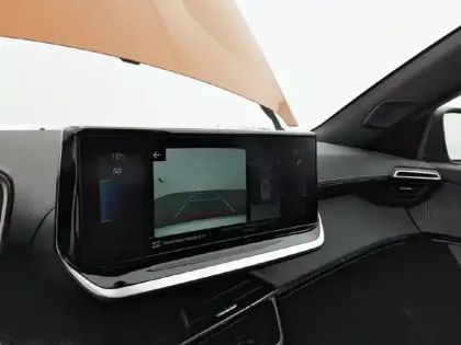 Photo 22 Peugeot 2008  Electrique 136 ch