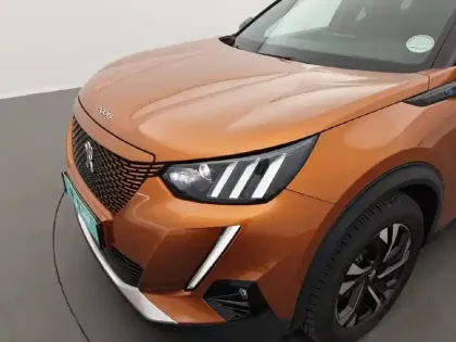 Photo 15 Peugeot 2008  Electrique 136 ch