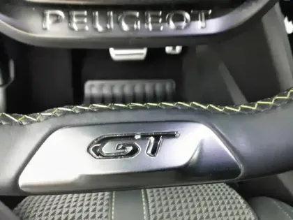 Photo 23 Peugeot 2008  Electrique 136 ch