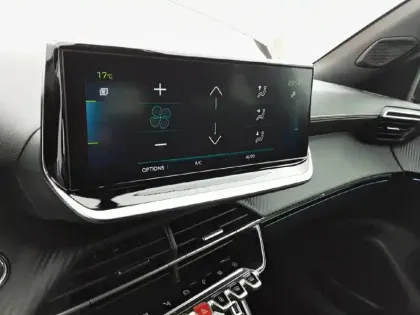 Photo 19 Peugeot 2008  Electrique 136 ch