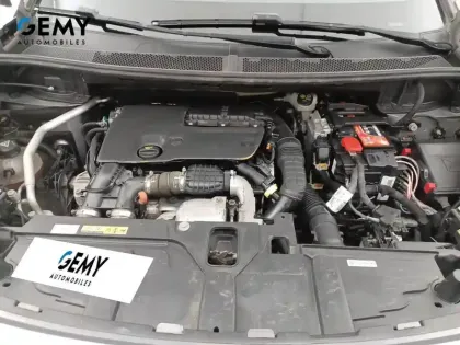 Photo 14 Peugeot 5008  1.6 BlueHDi 120ch S&S BVM6