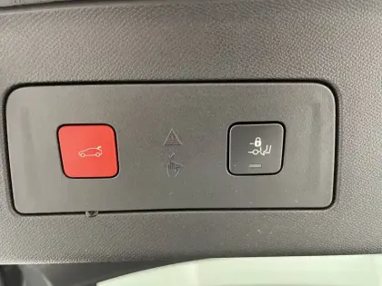 Photo 31 Peugeot 508  SW Hybrid 225 e-EAT8