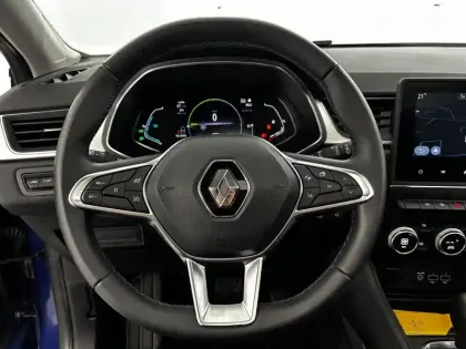 Photo 14 Renault Captur  E-Tech full hybrid 145