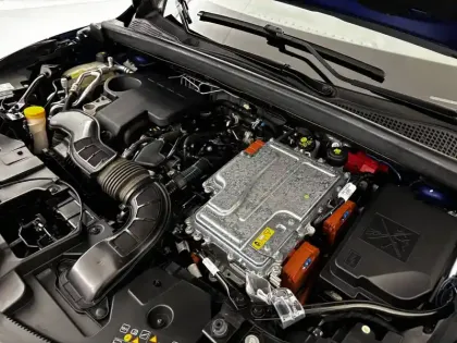 Photo 22 Renault Captur  E-Tech full hybrid 145