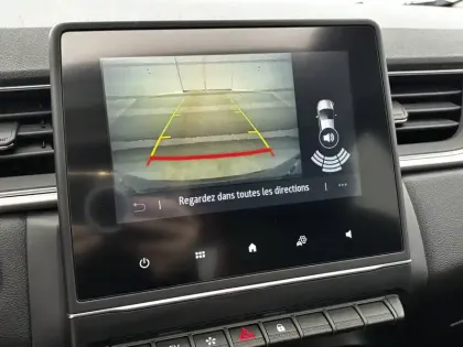 Photo 19 Renault Captur  E-Tech full hybrid 145