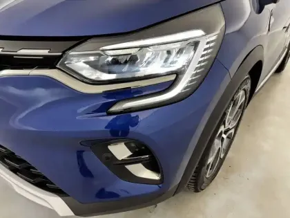 Photo 21 Renault Captur  E-Tech full hybrid 145