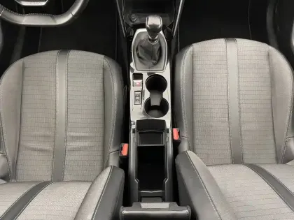 Photo 30 Peugeot 208  PureTech 100 S&S BVM6