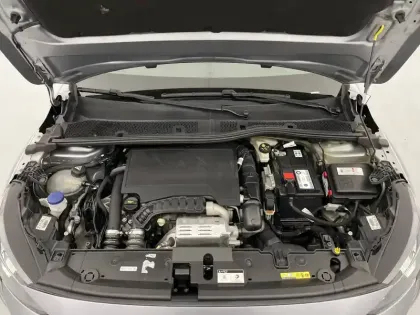 Photo 20 Peugeot 208  PureTech 100 S&S BVM6