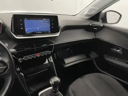 Photo 31 Peugeot 208  PureTech 100 S&S BVM6