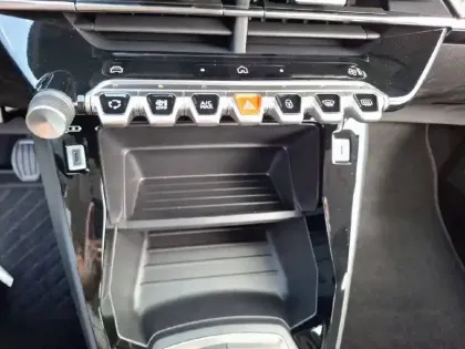 Photo 43 Peugeot 208  100 S&S BVM6