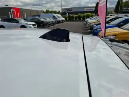 Photo 51 Peugeot 208  100 S&S BVM6