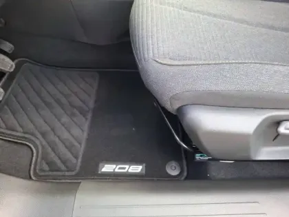 Photo 50 Peugeot 208  100 S&S BVM6