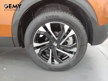 Photo 10 Peugeot 2008  PureTech 130 S&S EAT8