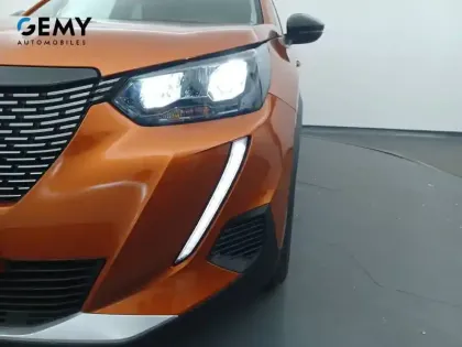 Photo 14 Peugeot 2008  PureTech 130 S&S EAT8