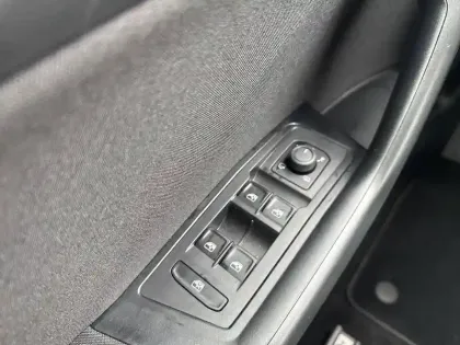 Photo 47 Volkswagen T-roc Gén. I Ph2 Life Business 5