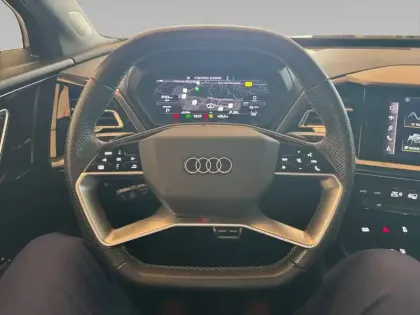 Photo 10 Audi Q4  e-tron Sportback 40 204 ch 82 kW