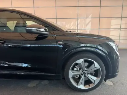 Photo 31 Audi Q4  e-tron Sportback 40 204 ch 82 kW