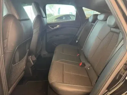 Photo 25 Audi Q4  e-tron Sportback 40 204 ch 82 kW