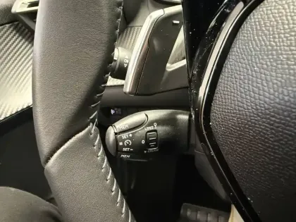 Photo 19 Peugeot 208  Hybrid 110 e-DCS6