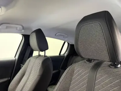 Photo 6 Peugeot 208  Hybrid 110 e-DCS6